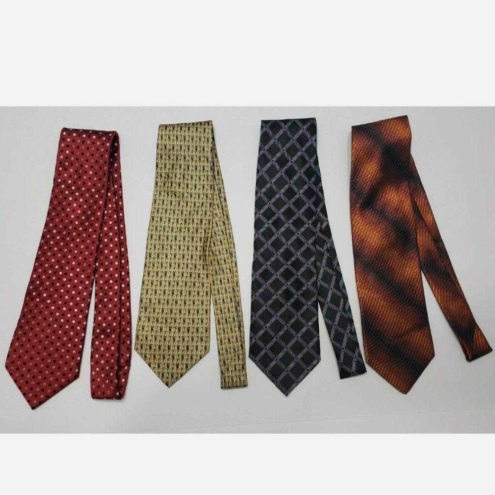 LOT OF 4 Geoffrey Beene, BACHRACH 100% Silk Ties